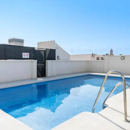 -Malagasunapts- Huge & Central * Pool* Freepark* Exterior photo